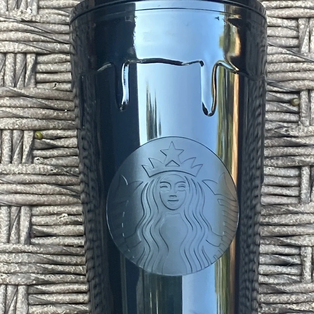 HALLOWEEN STARBUCKS BLACK TUMBLER SLIME DRIPPING. HARD TO FIND BRAND NEW
